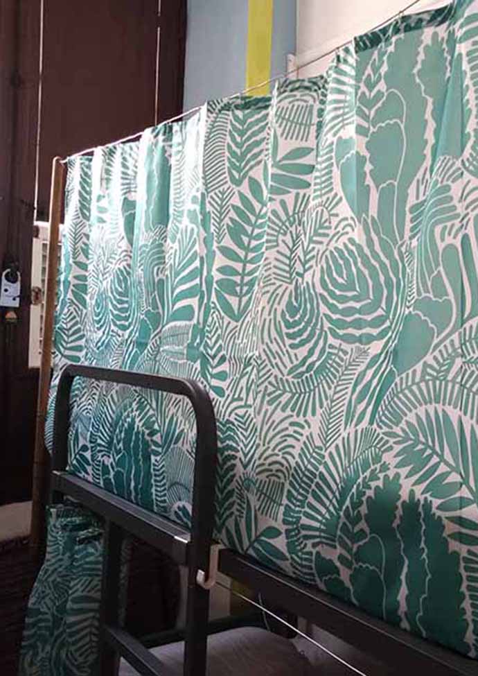 Camas con cortinas