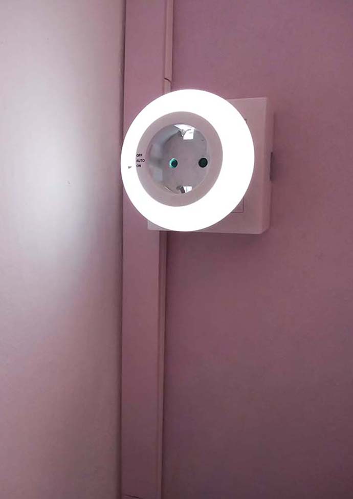 Luz y enchufe personal
